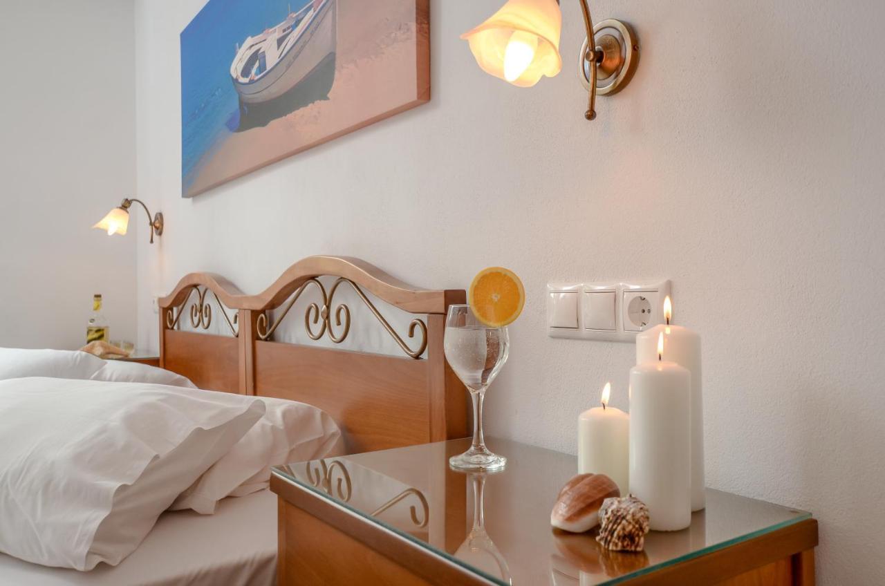 Dolphin Studios Agia Anna  Eksteriør bilde